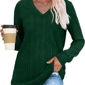 NWT WIHOLL GORGEOUS GREEN SIZE L SUPER SOFT LIGHTWEIGHT SWEATER LONG SLEEVE.